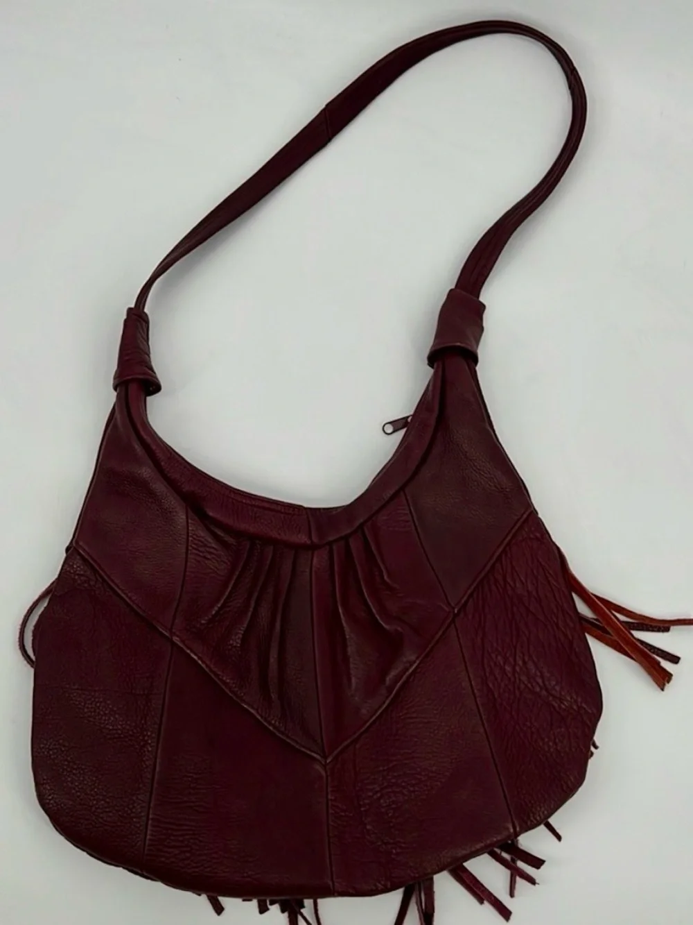 Vintage unbranded maroon leather fringe zippered purse crossbody shoulder bag